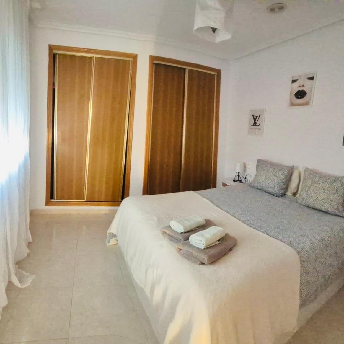 Appartement The Prestige Torrevieja Atico Con Barbecoa Extérieur photo